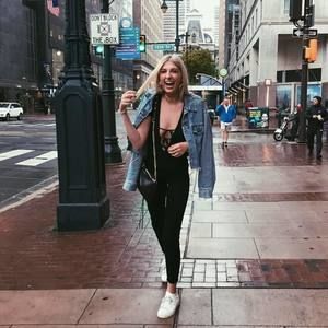 Meet your Posher, Emily